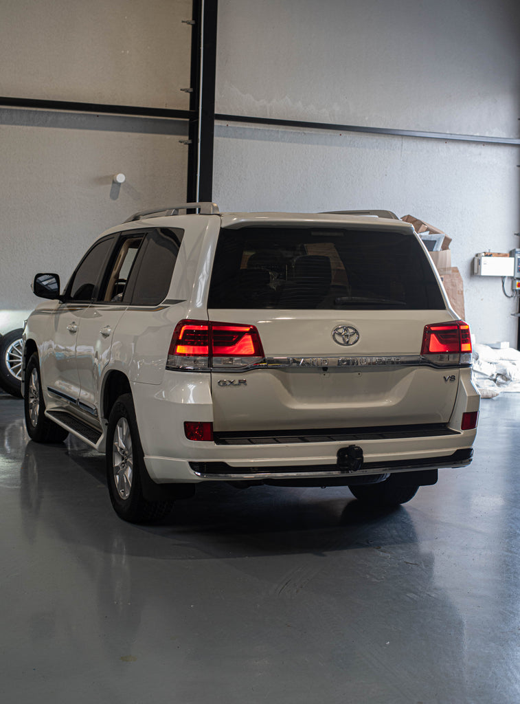 Toyota LC200 V8 4.6L GXR