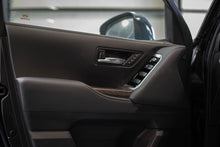 Load image into Gallery viewer, Land Cruiser Diesel VXR 3.5L TWIN TURBO