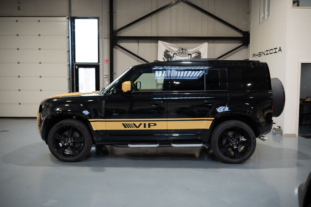 Land Rover Defender V8 110 P425 X-Dynamic VIP