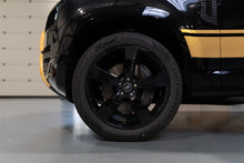 Charger l'image dans la galerie, Land Rover Defender V8 110 P425 X-Dynamic VIP