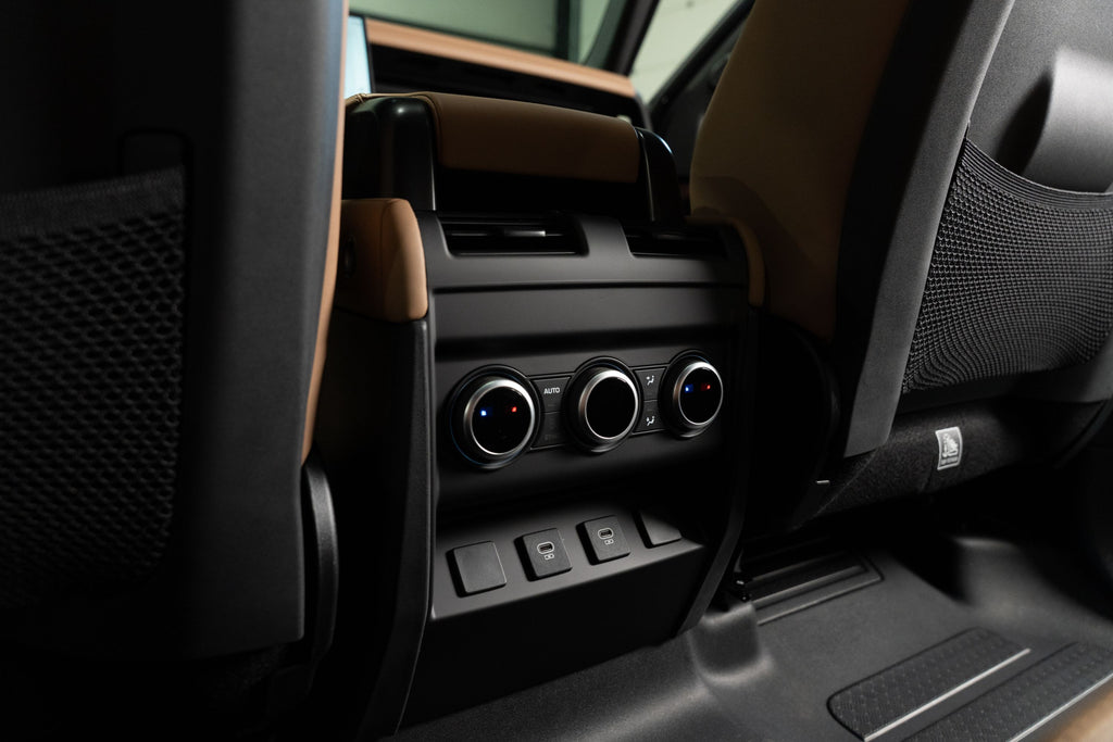 Land Rover Defender V8 110 P425 X-Dynamic VIP