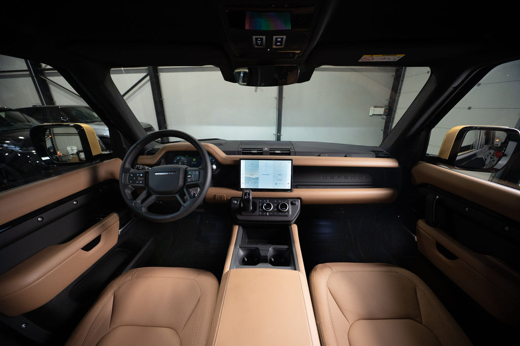 Land Rover Defender V8 110 P425 X-Dynamic VIP