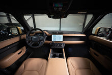 Charger l'image dans la galerie, Land Rover Defender V8 110 P425 X-Dynamic VIP