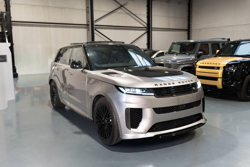 Range Rover Sport SV CARBON P635 V8