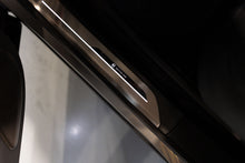 Charger l'image dans la galerie, Range Rover Sport SV CARBON P635 V8