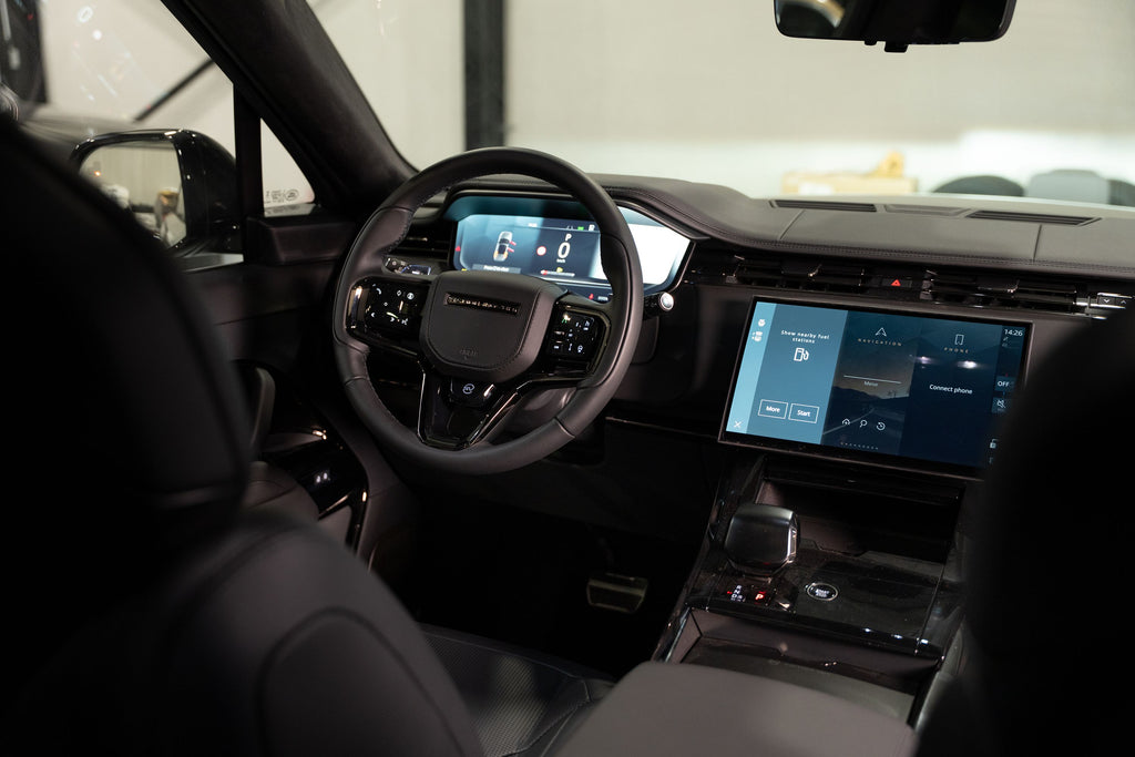 Range Rover Sport SV CARBON P635 V8