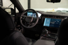 Charger l'image dans la galerie, Range Rover Sport SV CARBON P635 V8