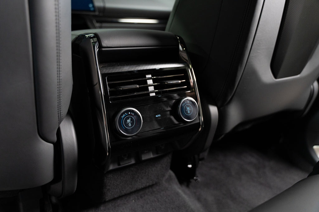 Range Rover Sport SV CARBON P635 V8