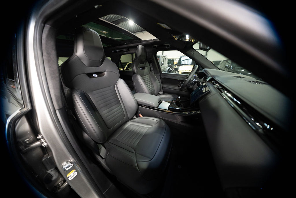 Range Rover Sport SV CARBON P635 V8