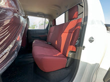 Charger l'image dans la galerie, Toyota Hilux Adventure Kit