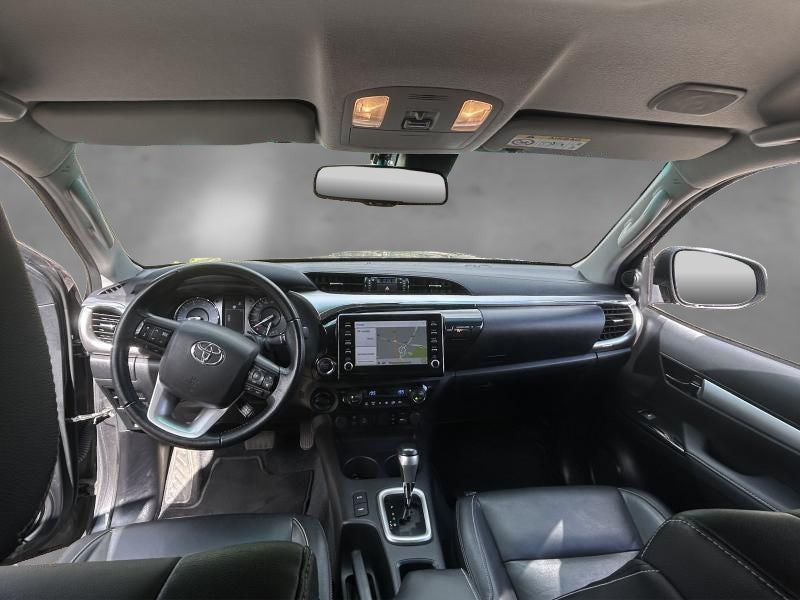 TOYOTA Hilux Lounge 2.8L DIESEL 4X4