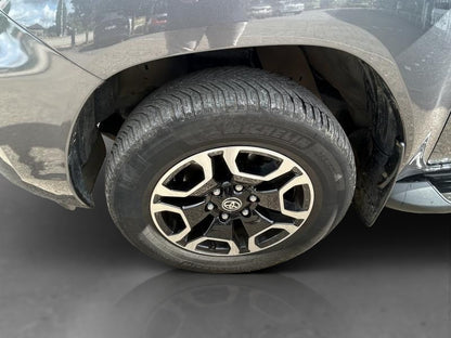 TOYOTA Hilux Lounge 2.8L DIESEL 4X4