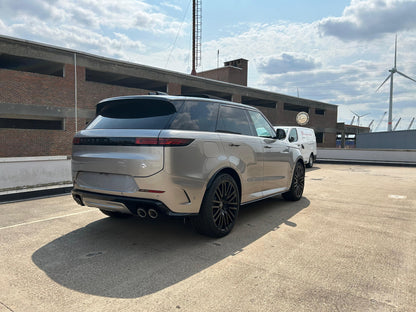 Range Rover Sport SV CARBON P635 V8