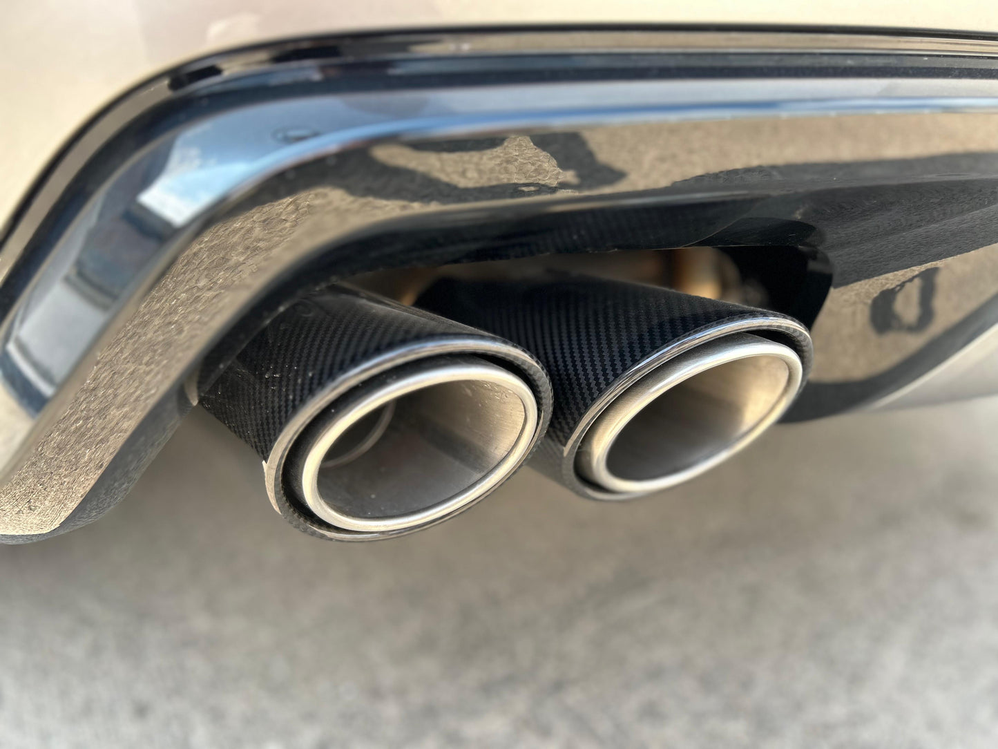 Range Rover Sport SV CARBON P635 V8