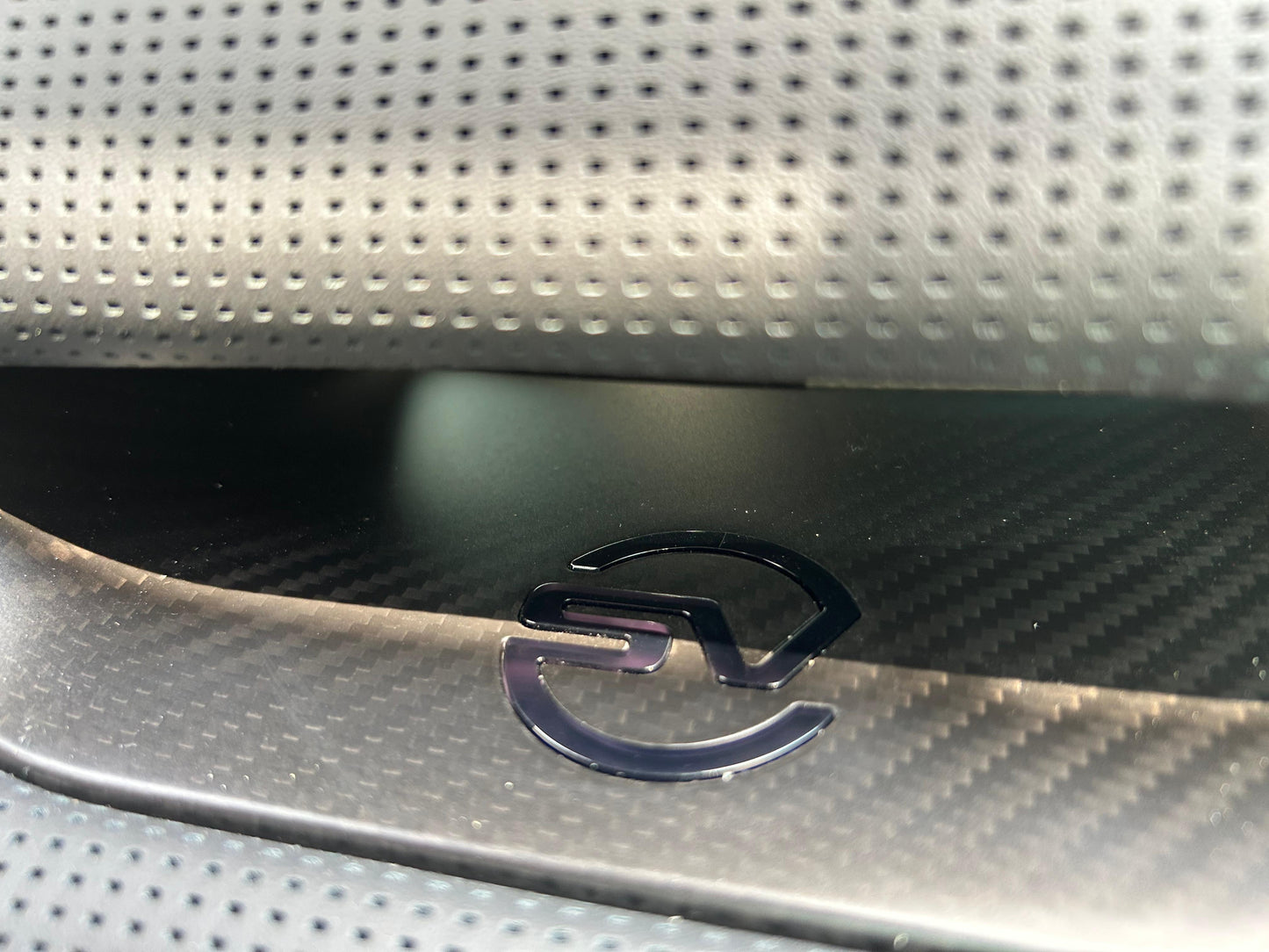 Range Rover Sport SV CARBON P635 V8