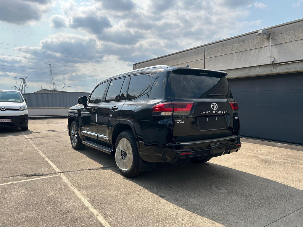 Toyota Landcruiser VIP