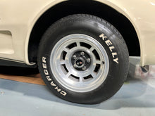 Charger l'image dans la galerie, Corvette C3 L.82