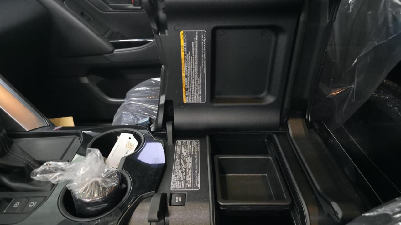 Toyota LC300 VX.R Twin Turbo