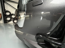 Charger l'image dans la galerie, TOYOTA Hilux Lounge 2.8L DIESEL 4X4