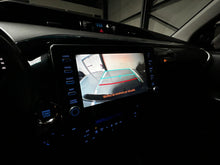 Charger l'image dans la galerie, TOYOTA Hilux Lounge 2.8L DIESEL 4X4