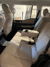 Charger l'image dans la galerie, Toyota Prado Limited