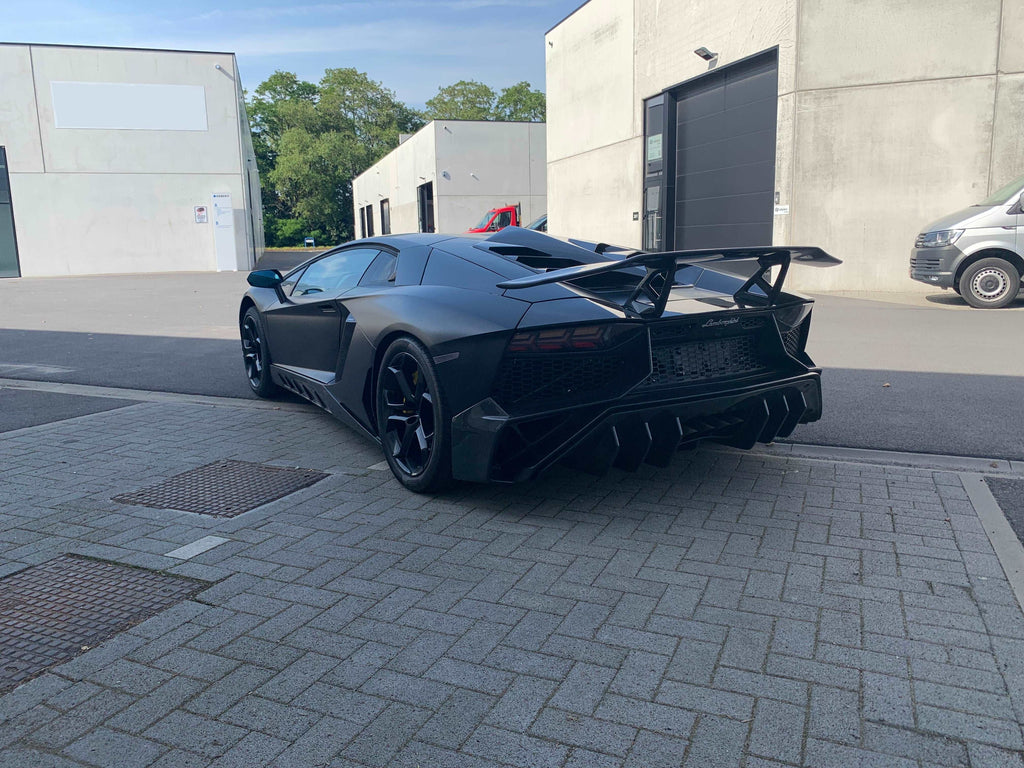 Lamborghini Adventador