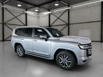 Toyota LC300 VX.R Twin Turbo