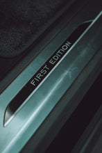 Charger l'image dans la galerie, P530 SPORT V8 FIRST EDITION NEW MY23