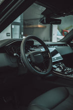 Charger l'image dans la galerie, P530 SPORT V8 FIRST EDITION NEW MY23