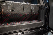 Charger l'image dans la galerie, Toyota Landcruiser Prado GR