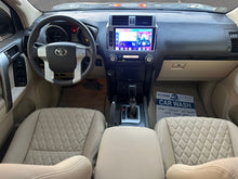 Charger l'image dans la galerie, Toyota Landcruiser Prado VX