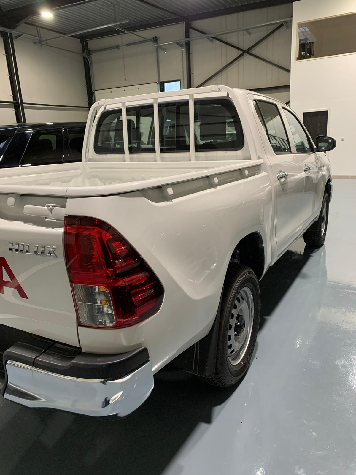 Toyota Hilux Double Cabin [0KM]