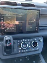 Charger l'image dans la galerie, Land Rover Defender V8 90