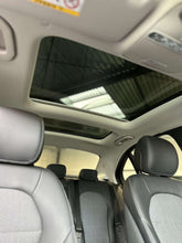 Load image into Gallery viewer, Mercedes C200