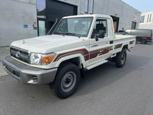 Charger l'image dans la galerie, Landcruiser HJZ 79 Single Cabine