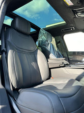 Charger l'image dans la galerie, P530 SPORT V8 FIRST EDITION NEW MY23