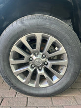 Charger l'image dans la galerie, Toyota Landcruiser Prado 2019