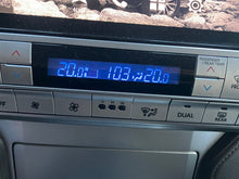 Charger l'image dans la galerie, Toyota Landcruiser Prado 2019