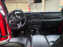 Load image into Gallery viewer, Jeep Wrangler Sahara