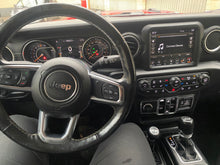 Load image into Gallery viewer, Jeep Wrangler Sahara