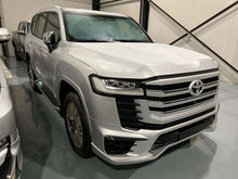 Load image into Gallery viewer, Toyota Land Cruiser LC300 Gris