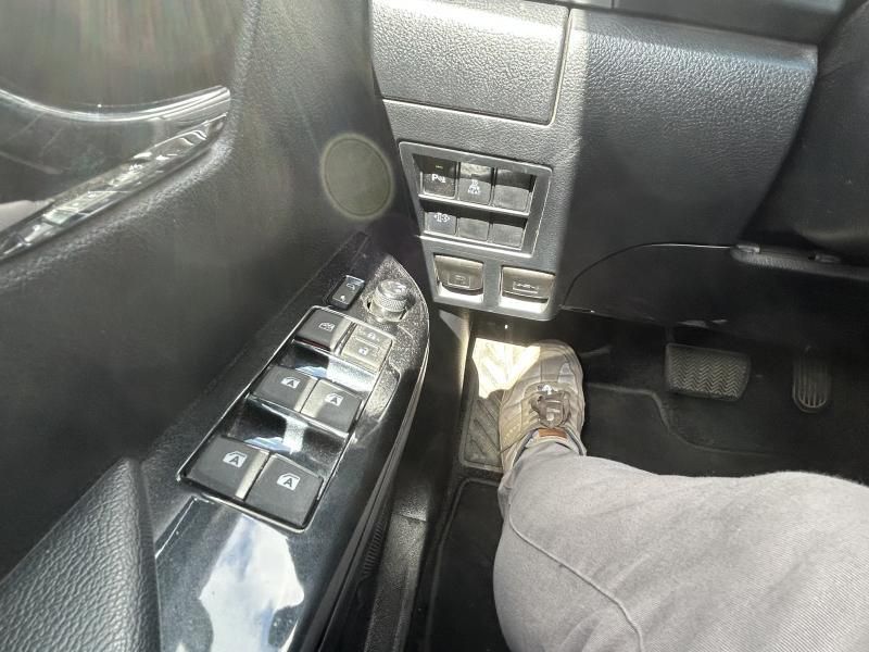 TOYOTA Hilux Lounge 2.8L DIESEL 4X4