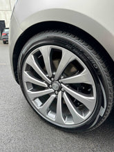 Charger l'image dans la galerie, P635 SV LWB 4 SEATS