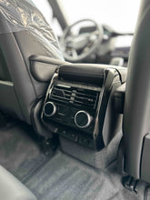 Charger l'image dans la galerie, P530 SPORT V8 FIRST EDITION NEW MY23