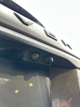 Charger l'image dans la galerie, SPORT P525 V8 7 SEATER