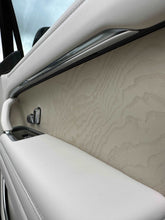 Charger l'image dans la galerie, P635 SV LWB 4 SEATS