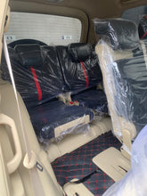 Charger l'image dans la galerie, Toyota Landcruiser Prado GR