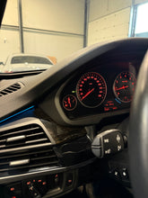 Charger l'image dans la galerie, BMW X5 VR6 SECURITY PLUS (B6 ARMORED)