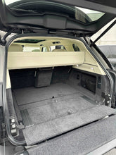 Charger l'image dans la galerie, P635 SV LWB 4 SEATS