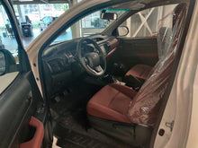 Load image into Gallery viewer, Hilux Comfort Single C.